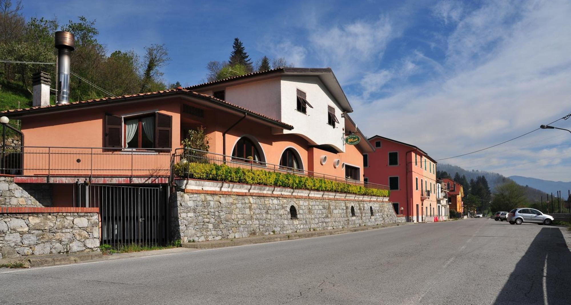 Maissana Affittacamere B&B Trattoria Della Posta מראה חיצוני תמונה