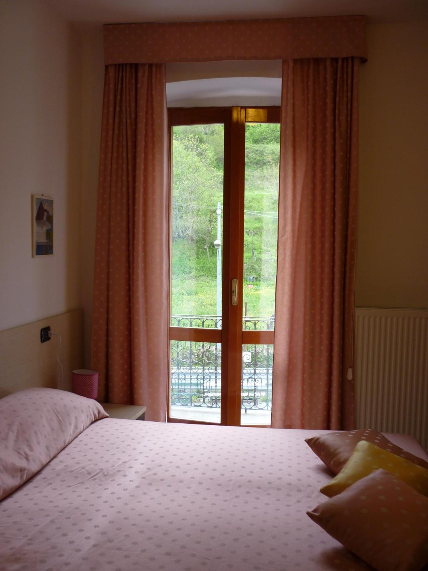 Maissana Affittacamere B&B Trattoria Della Posta מראה חיצוני תמונה